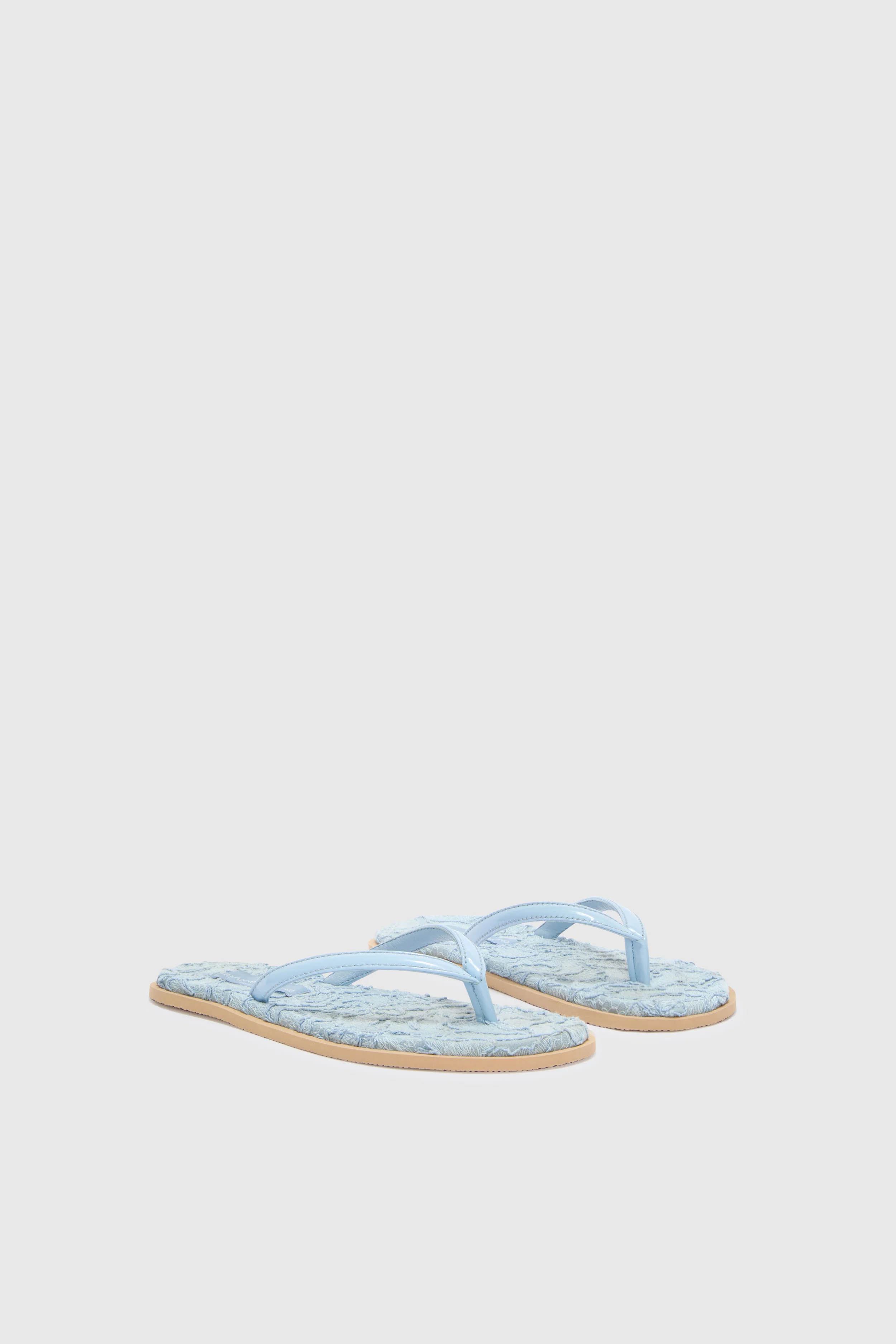 Blue lace flip flop - Image 3