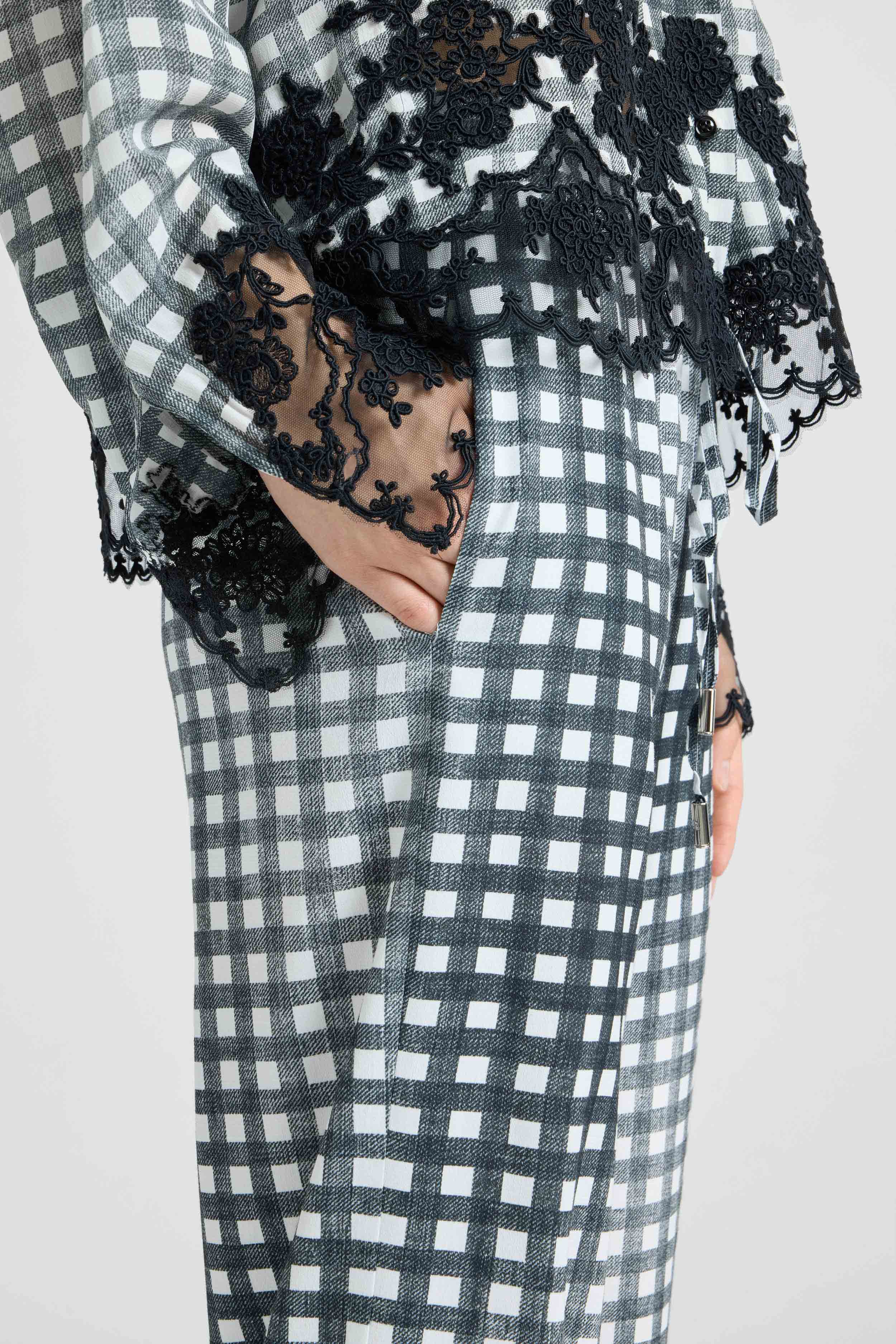 Classic Pajama-Style Trousers in Viscose with Vichy Print - Image 4