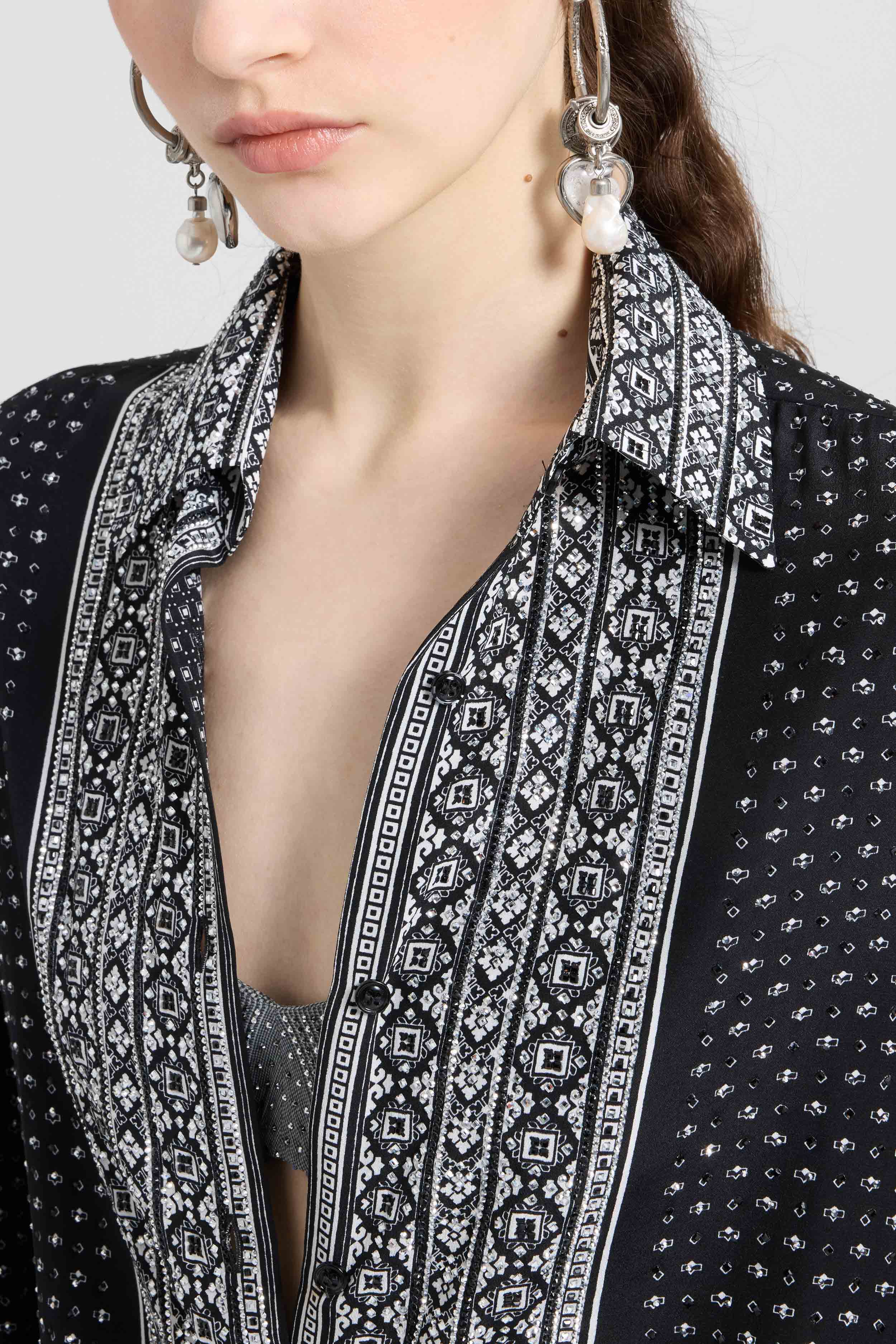 Crepe de chine silk shirt with scarf print and crystals - Image 5