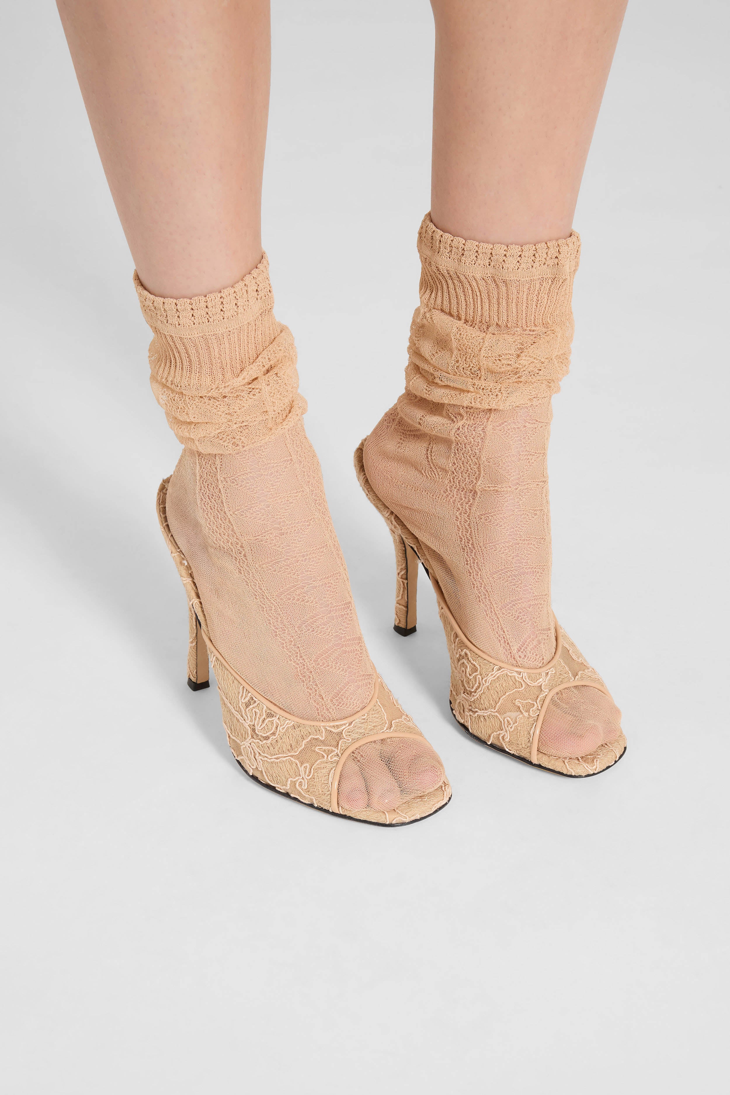 Floral rebrodé lace mule with 11 cm heel - Image 2