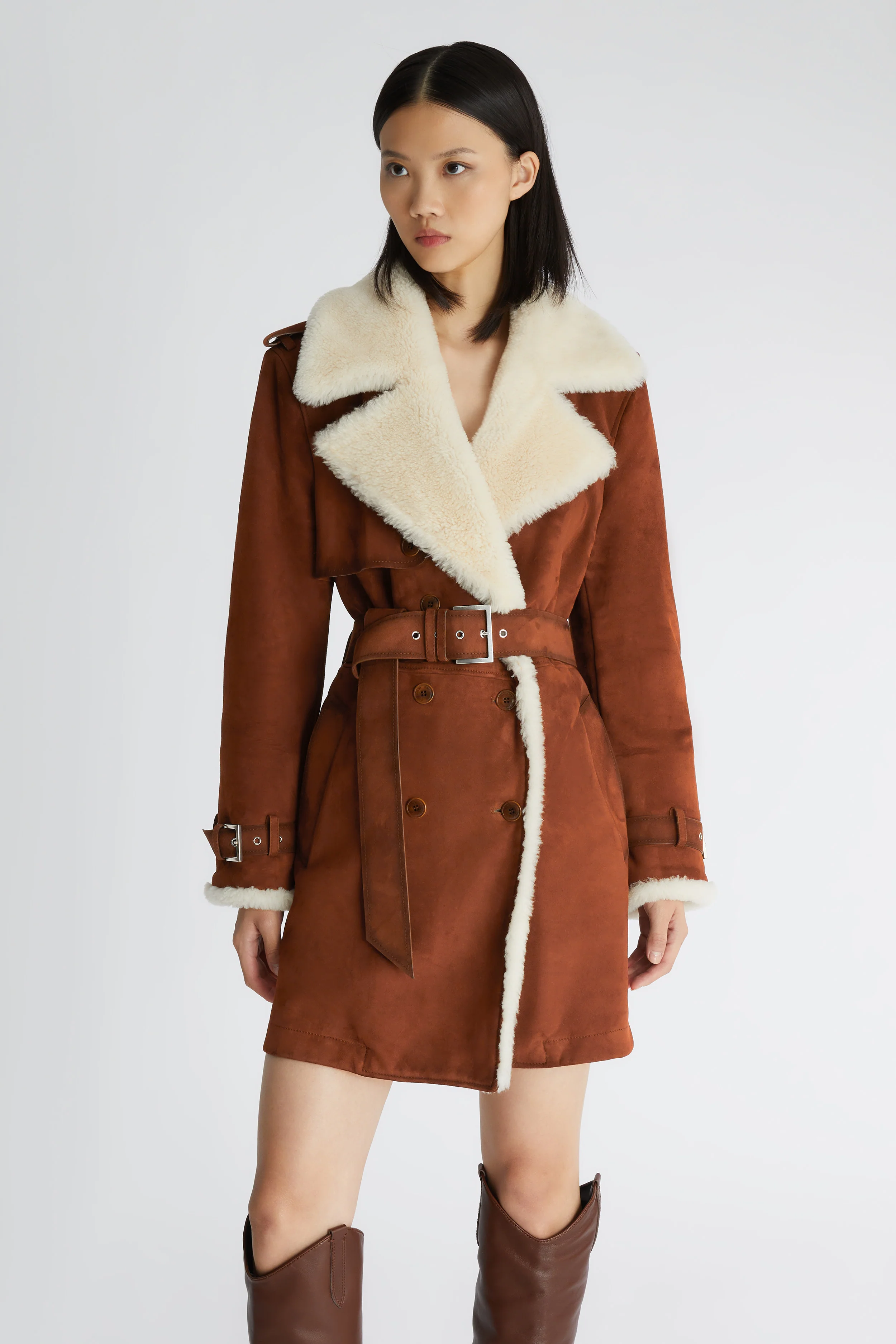 Hand-faded double-breasted shearling with belt - Image 3