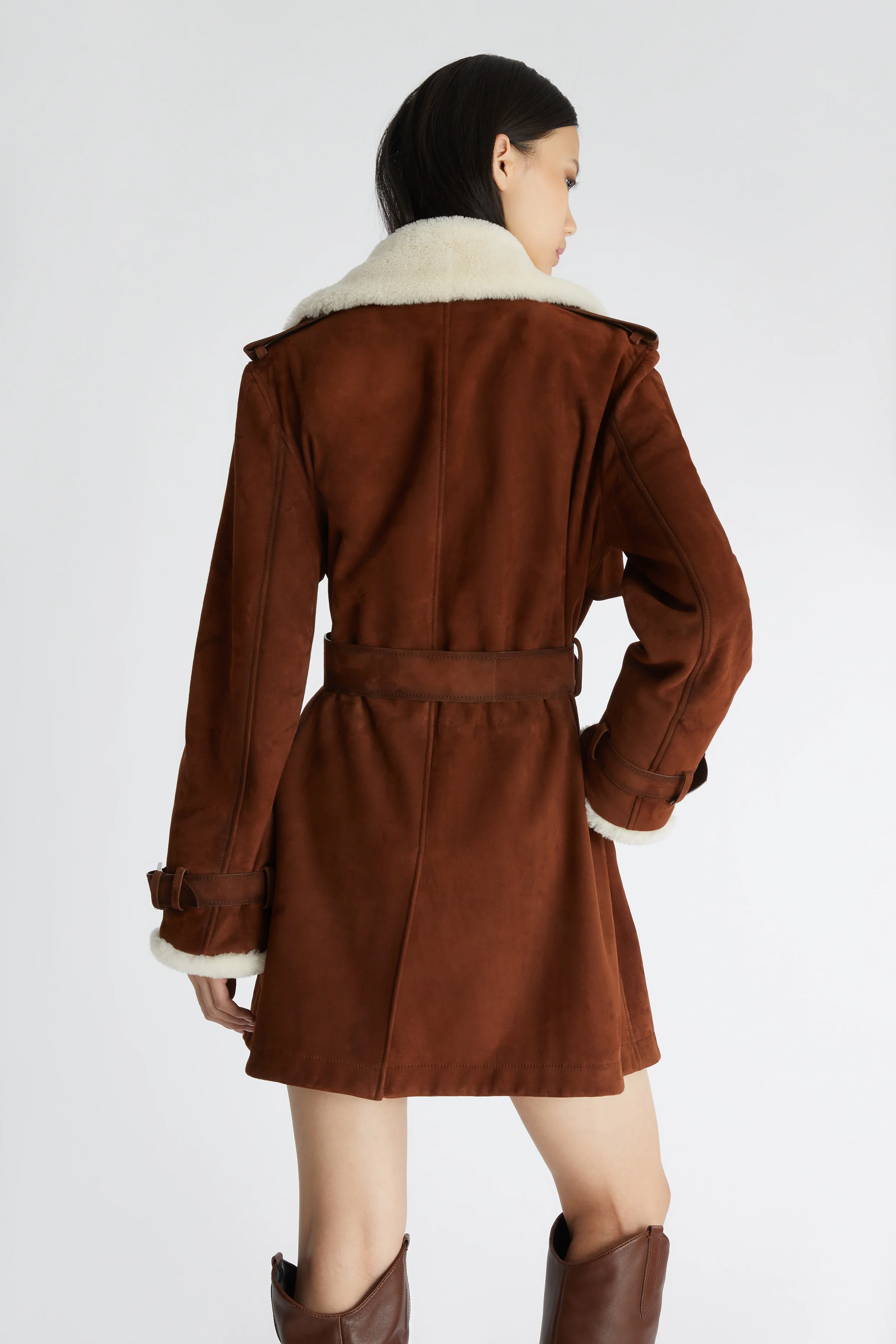 Hand-faded double-breasted shearling with belt - Image 4