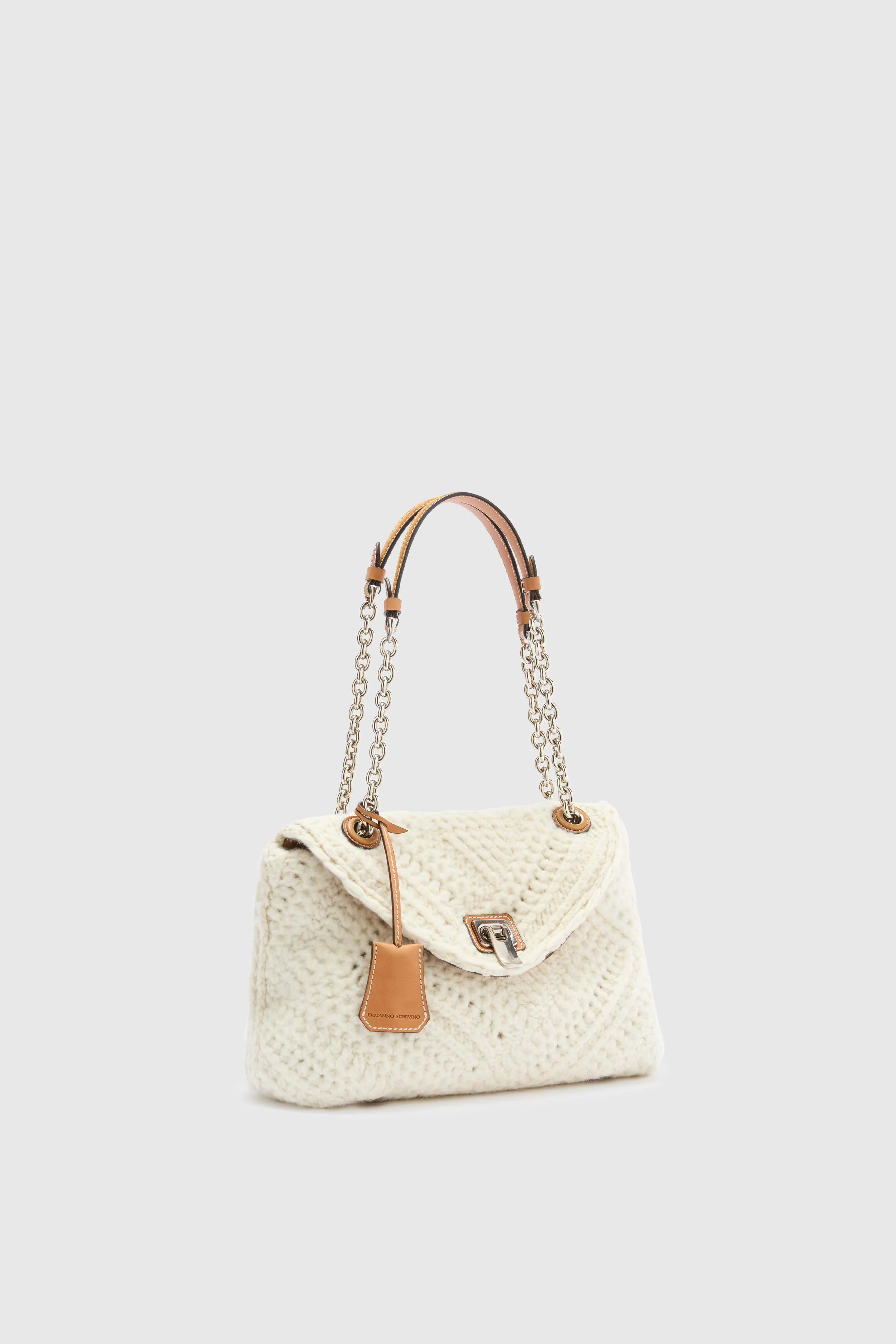 Joy – Knitted Shoulder Bag in Diamond Pattern - Image 3