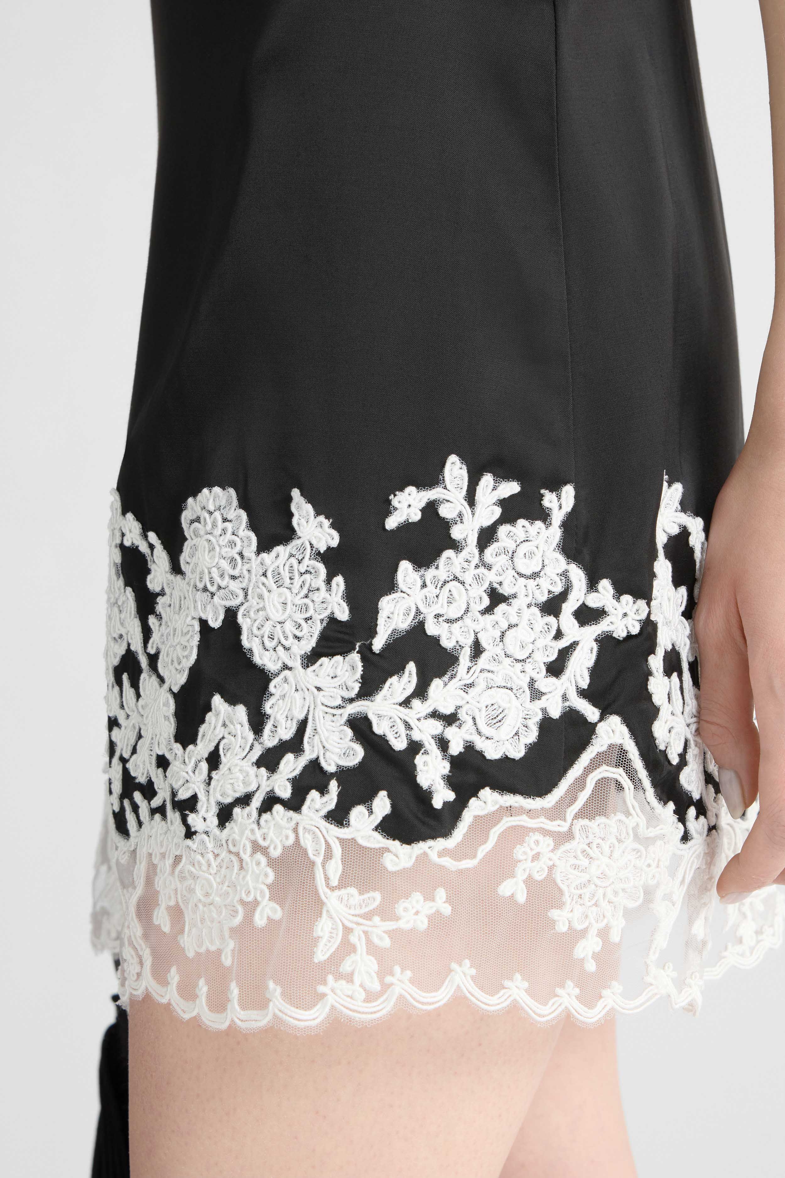 Lingerie-Style Dress in Stretch Viscose with Rebrodé Lace - Image 4