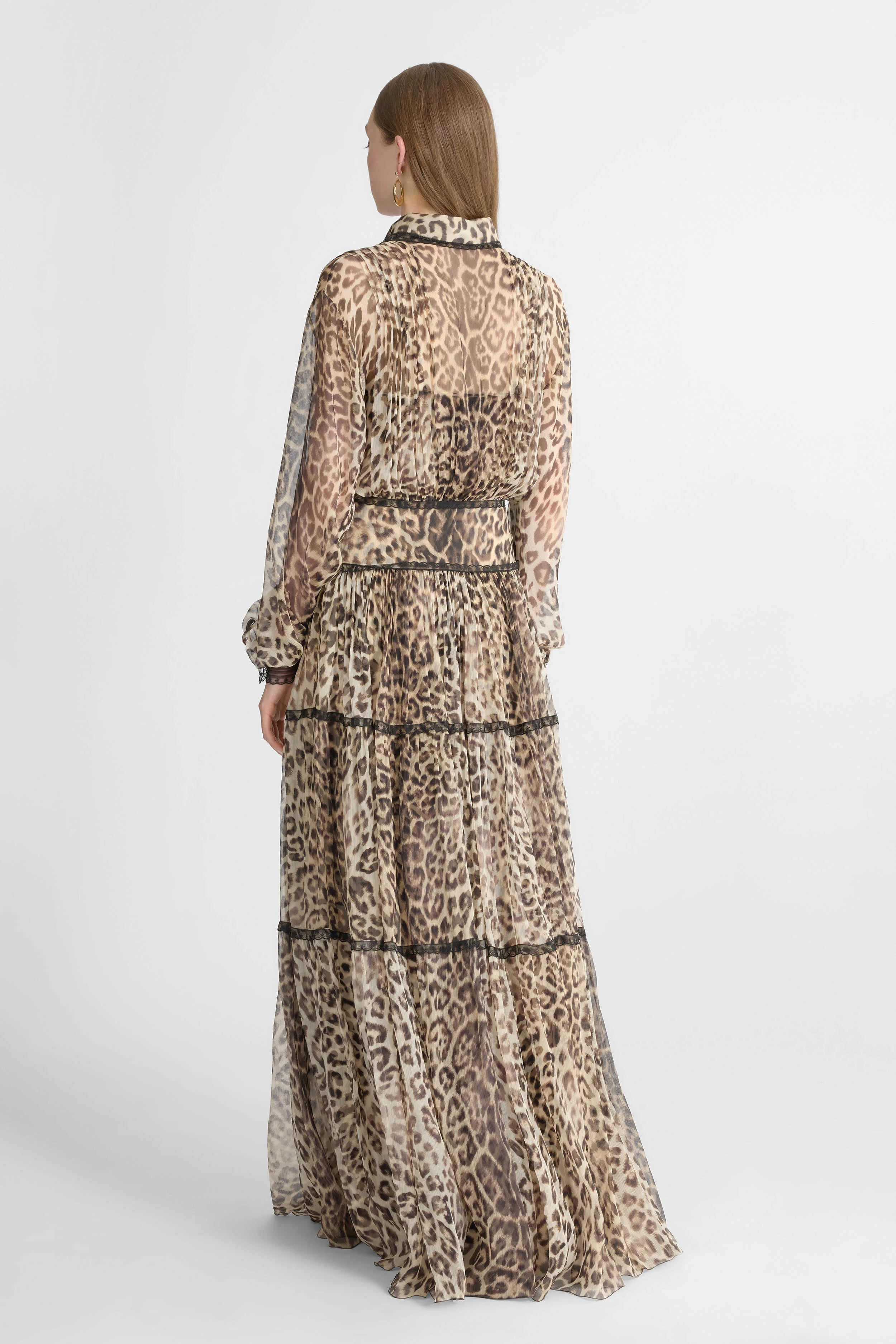Long shirt dress in pure silk with natural leopard print - Image 4