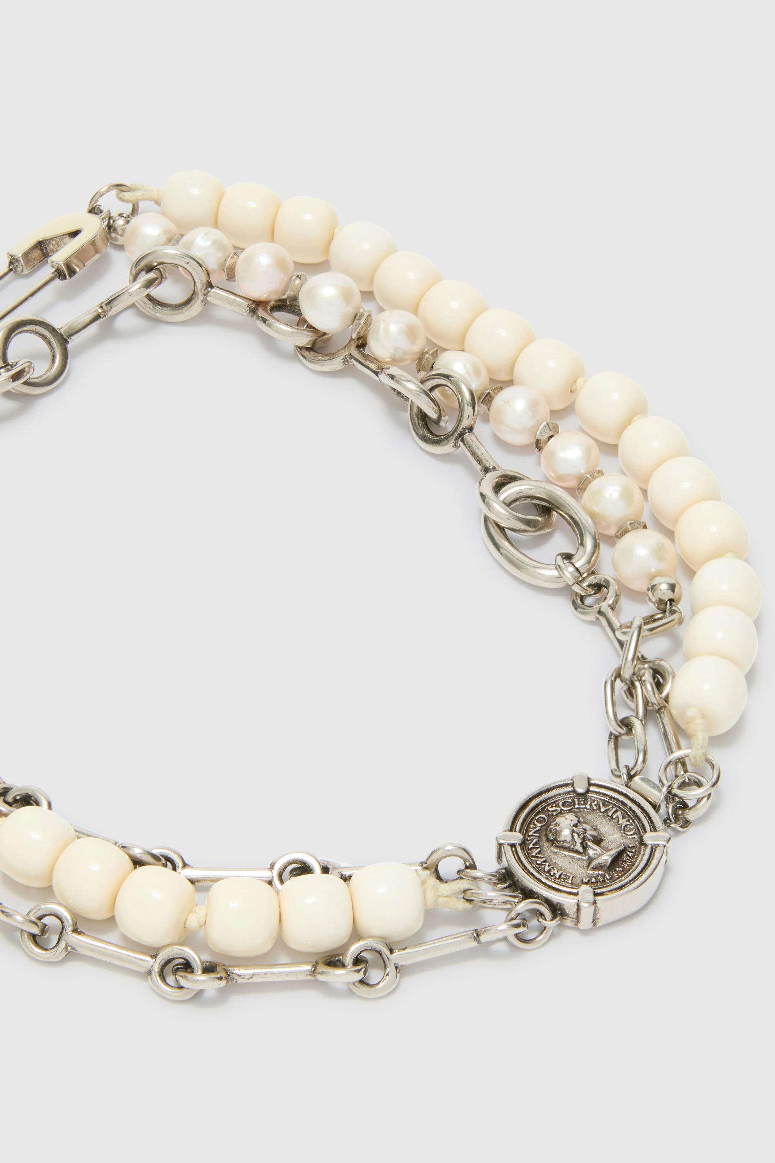 Multistrand necklace with pearls and coin clasp - Image 3