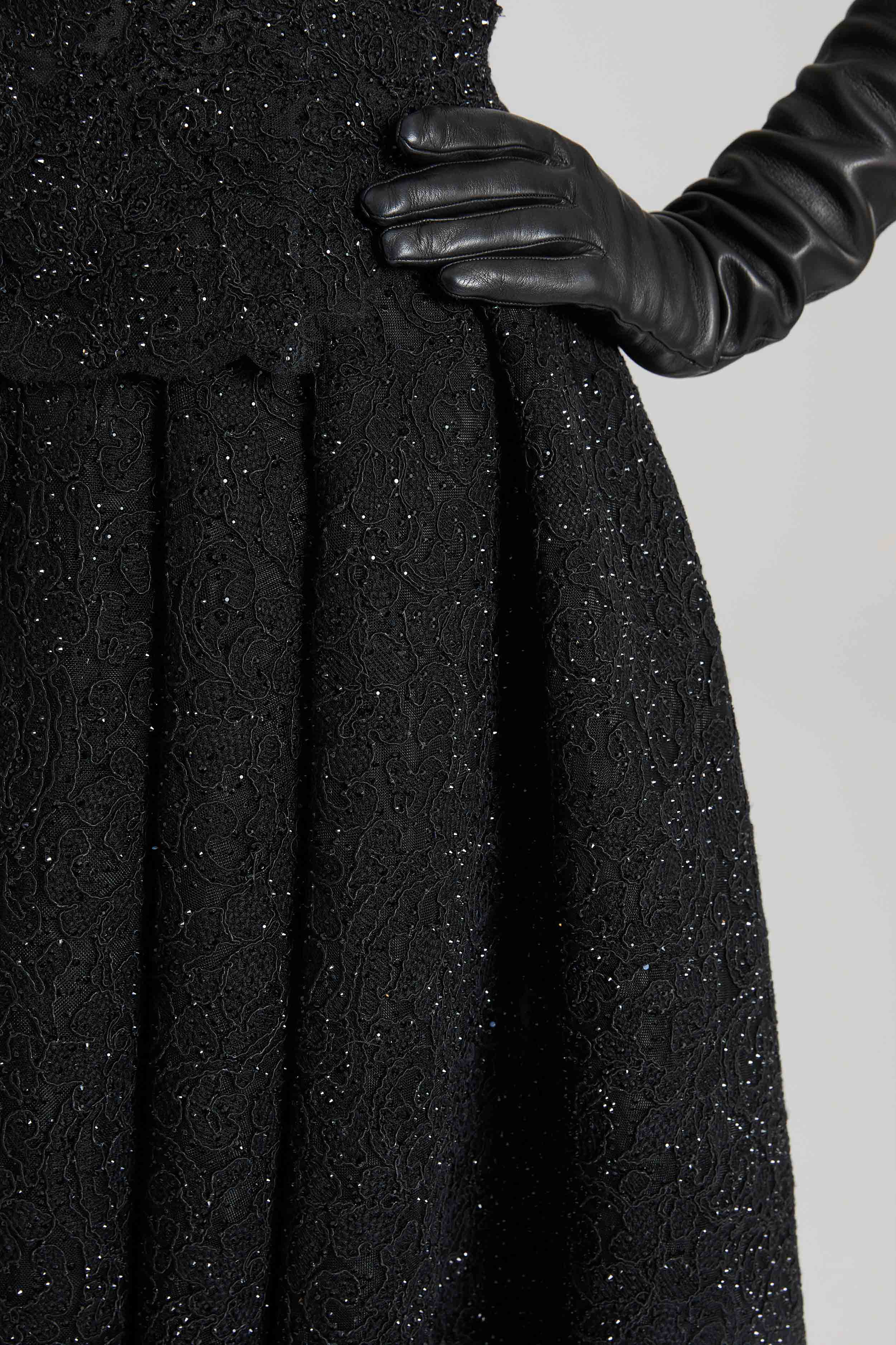 Pleated midi skirt in rebrodé lace with tonal crystals - Image 4