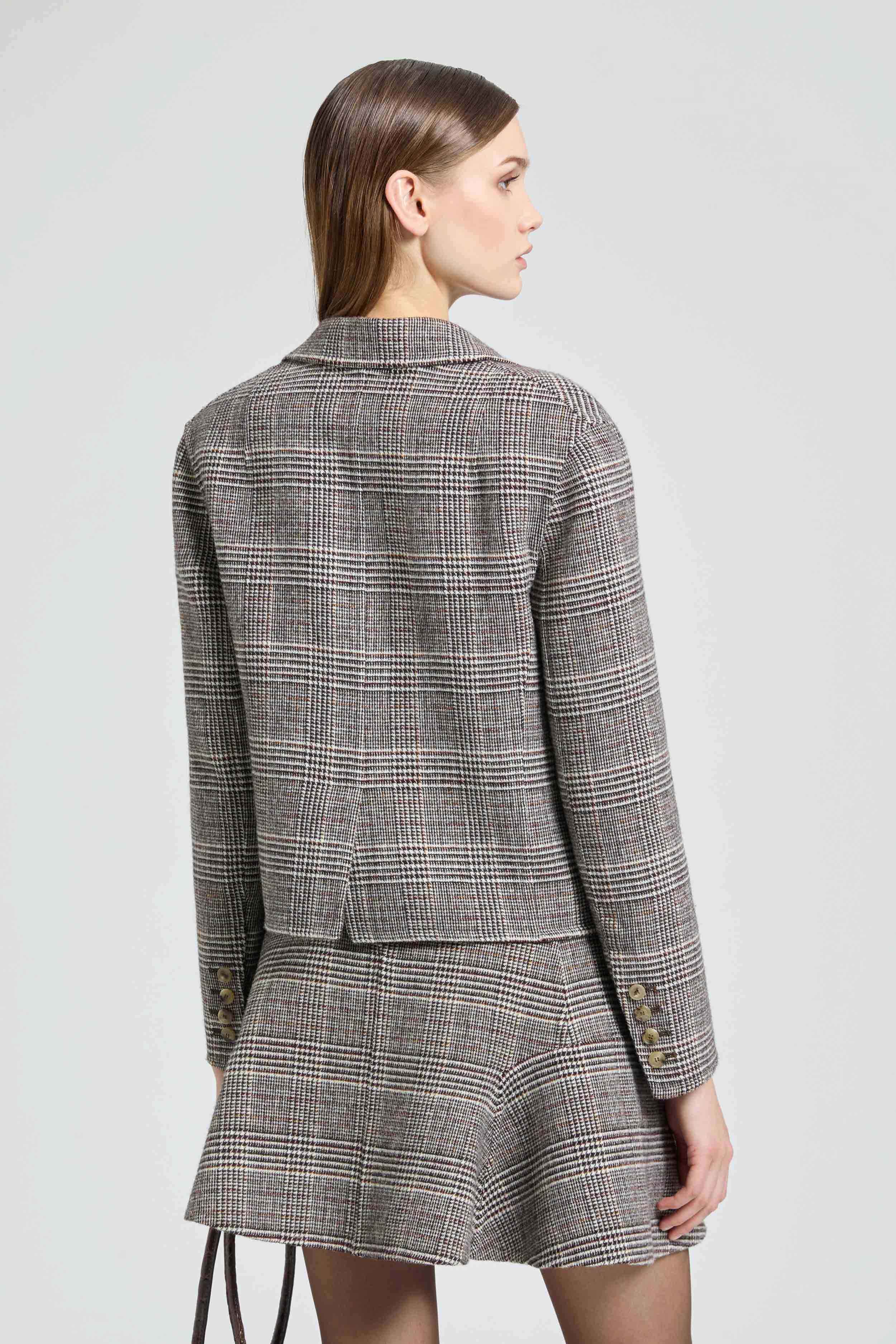 Short Single-Breasted Jacket in Wool Double Houndstooth Yarn-Dyed - Image 5