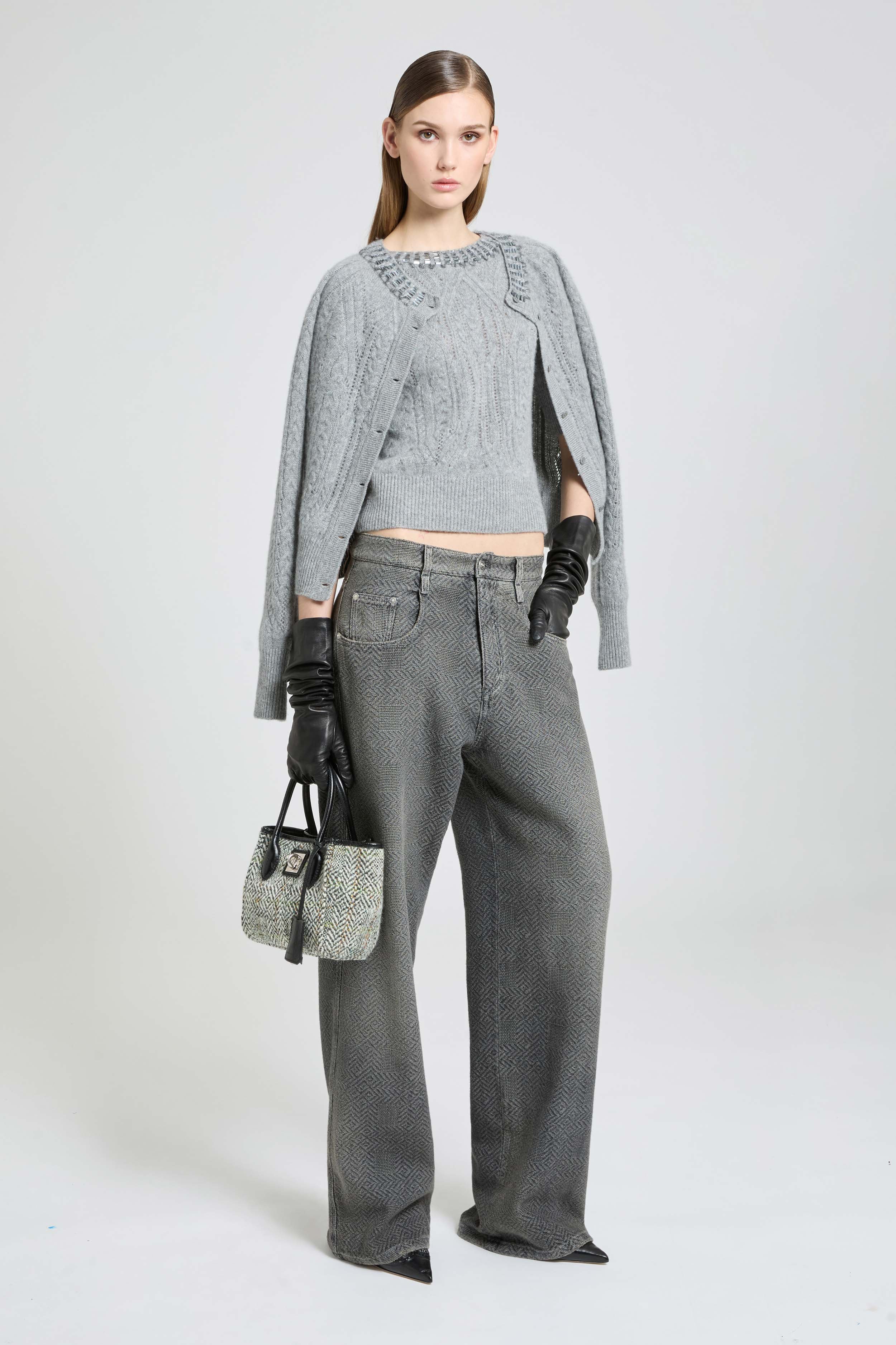 Short-sleeved cashmere sweater with cable knit, openwork and crystals - Image 3