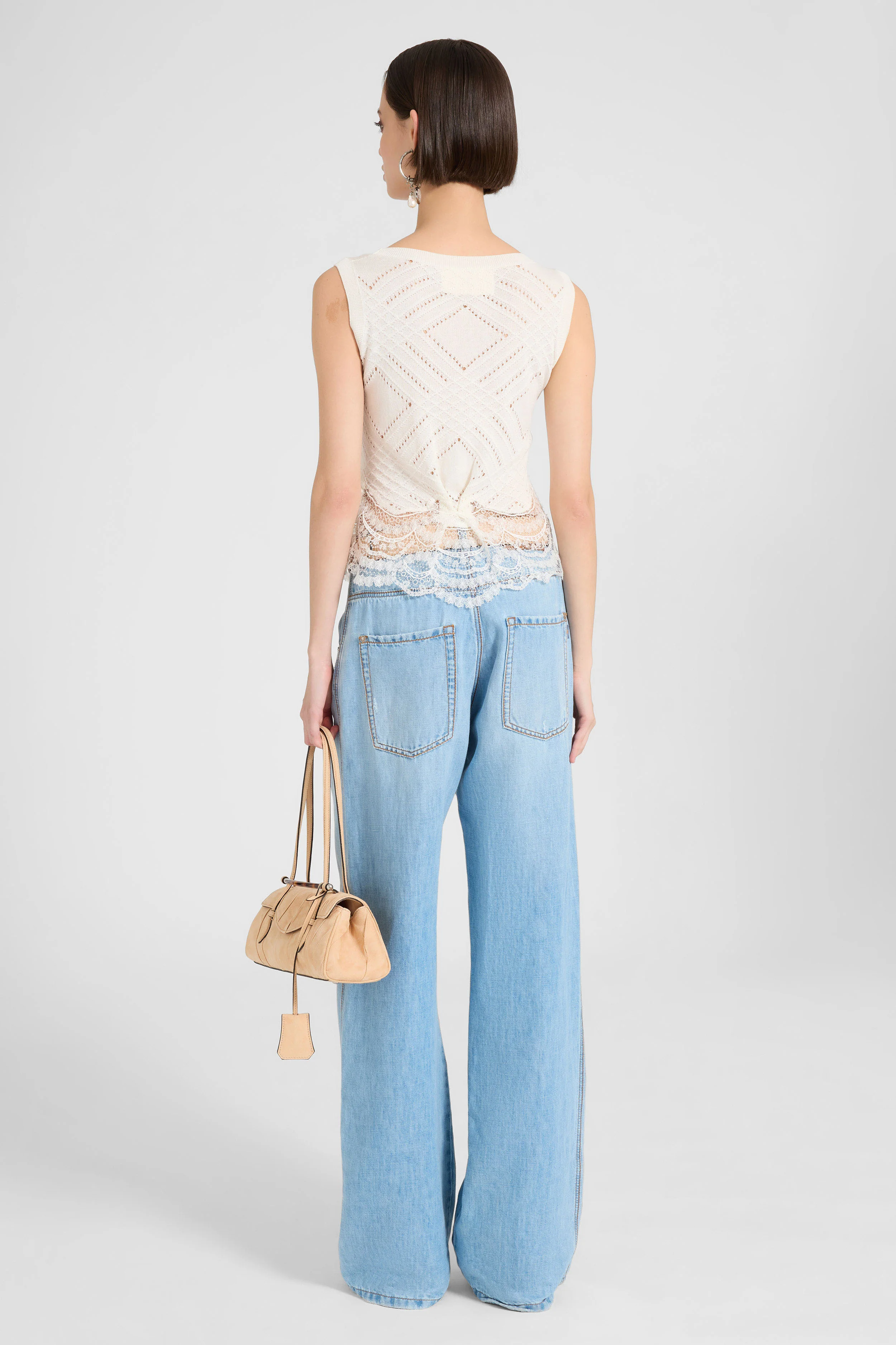 Sleeveless top with Valenciennes lace - Image 5