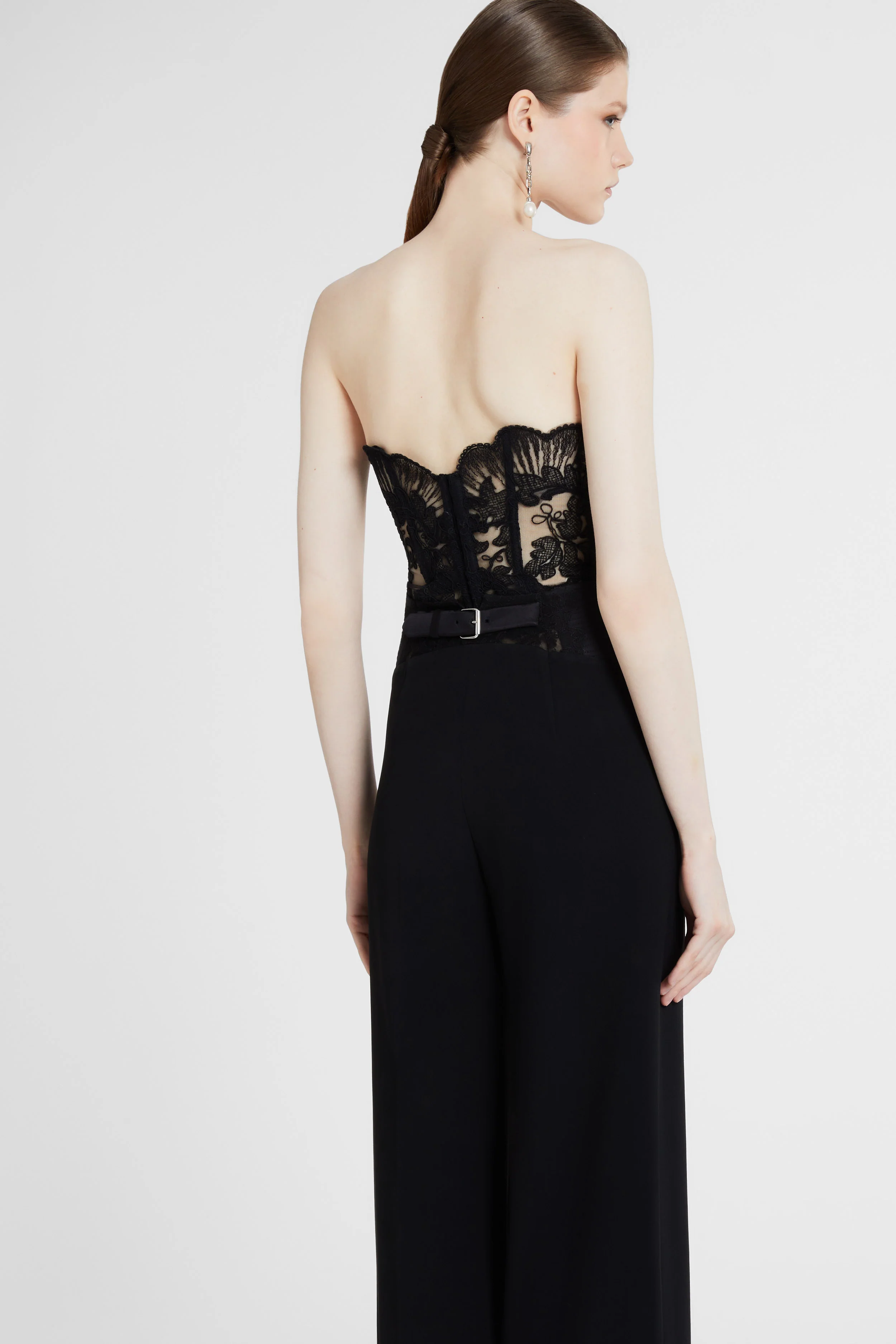 Structured floral lace corset with boning and cups - Image 4